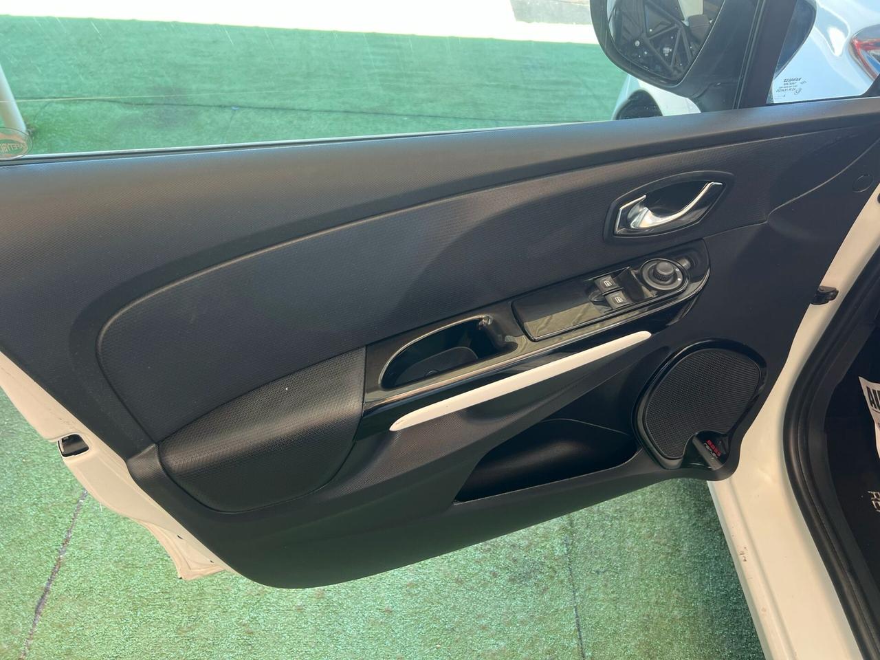 RENAULT CLIO 1.2 BENZINA/GPL 75CV