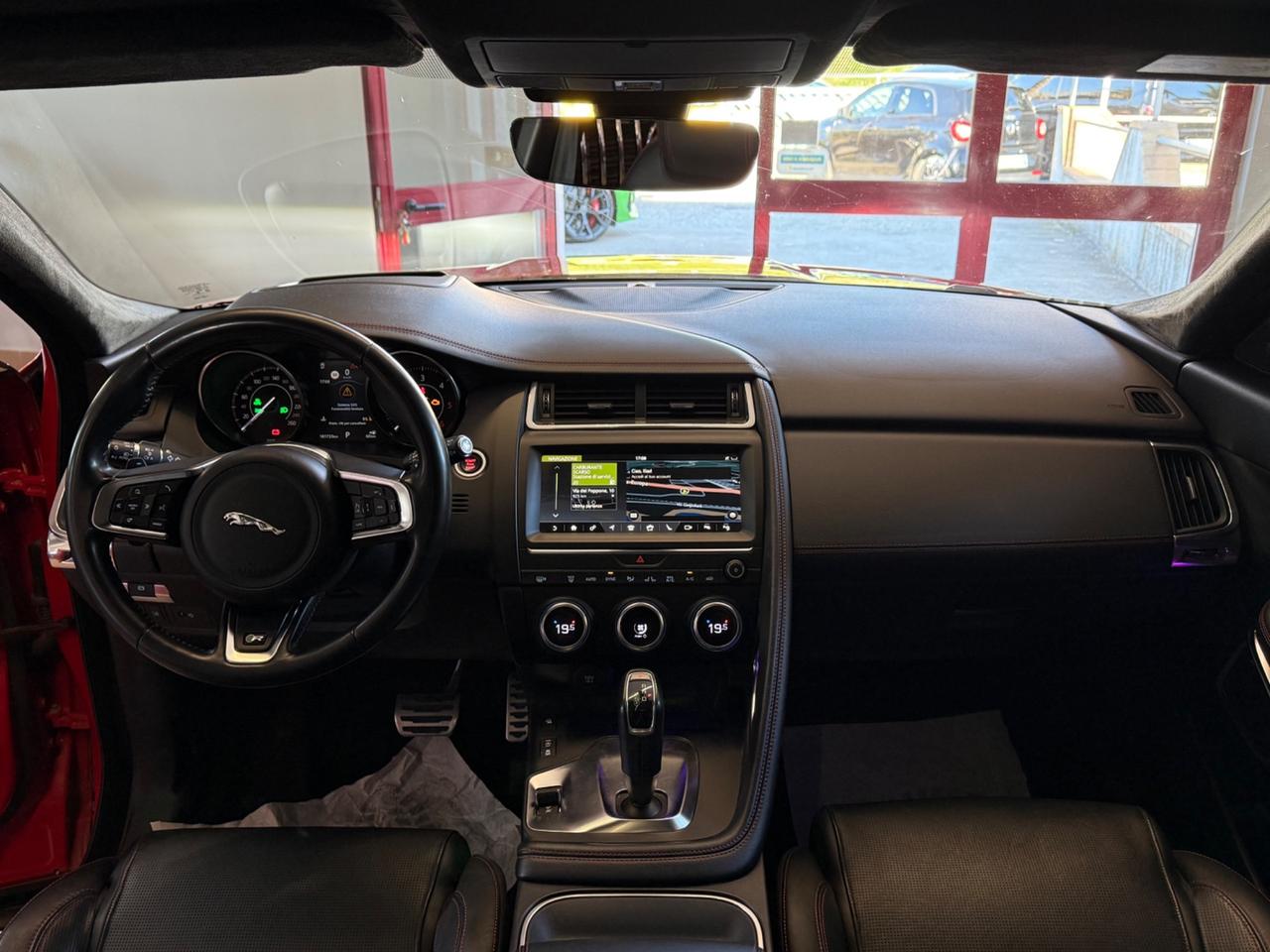 Jaguar E-Pace 2.0D 180 CV AWD aut. R-Dynamic SE FIRST EDITION