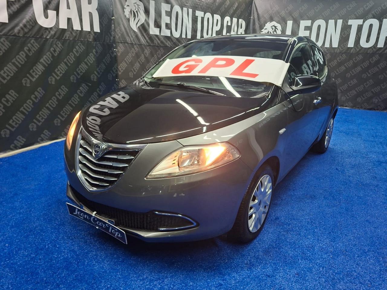 Lancia Ypsilon 1.2 69 CV 5 porte GPL Ecochic S Momodesign