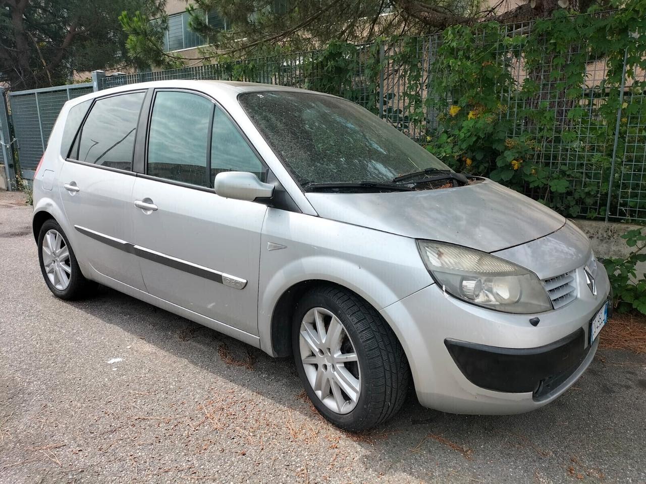 Renault Scenic Grand Scénic 1.9 dCi Luxe Dynamique