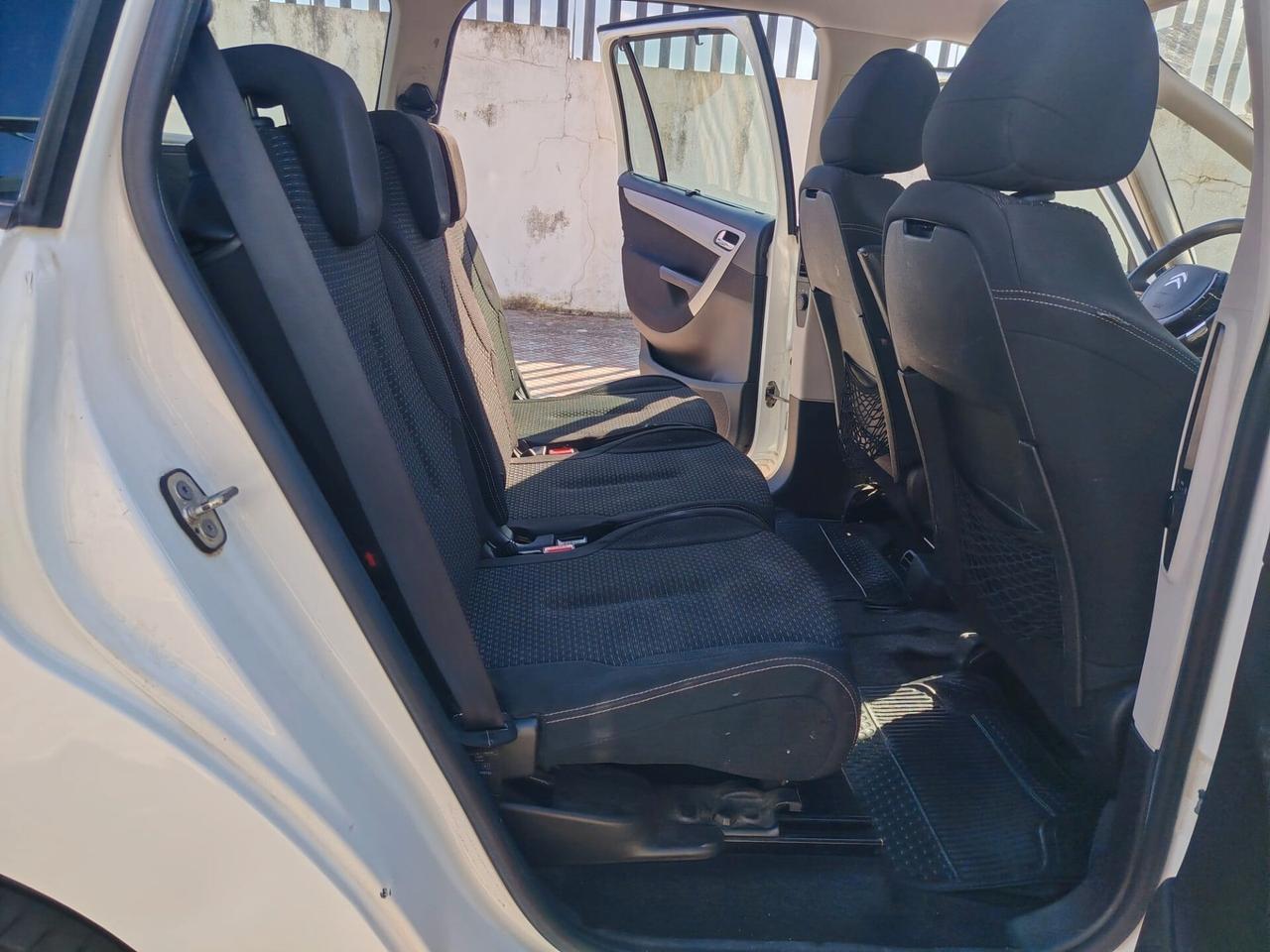 Citroen Grand C4 Picasso 1.6 e-HDi 115 Exclusive