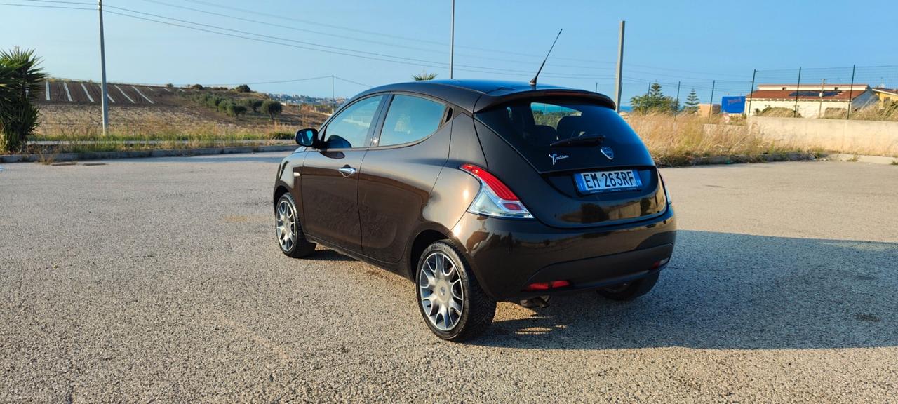 Lancia Ypsilon 1.2 69 CV 5 porte GPL Ecochic Gold