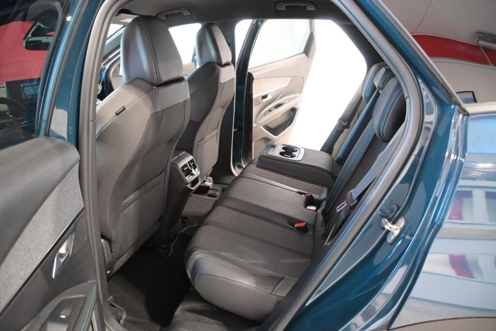 PEUGEOT 3008 1.5 BLUEHDI 130CV EAT8 SeS ALLURE ( FARI LED - I-COCKPIT - CRUISE - NAVI - MIRROR - PDC - TELECAMERA POST. - CERCHI 18 )