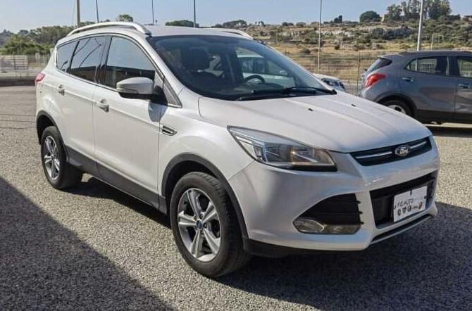 Ford Kuga 2.0Diesel 140CV4x4 Titanium - AUTOMATICA -