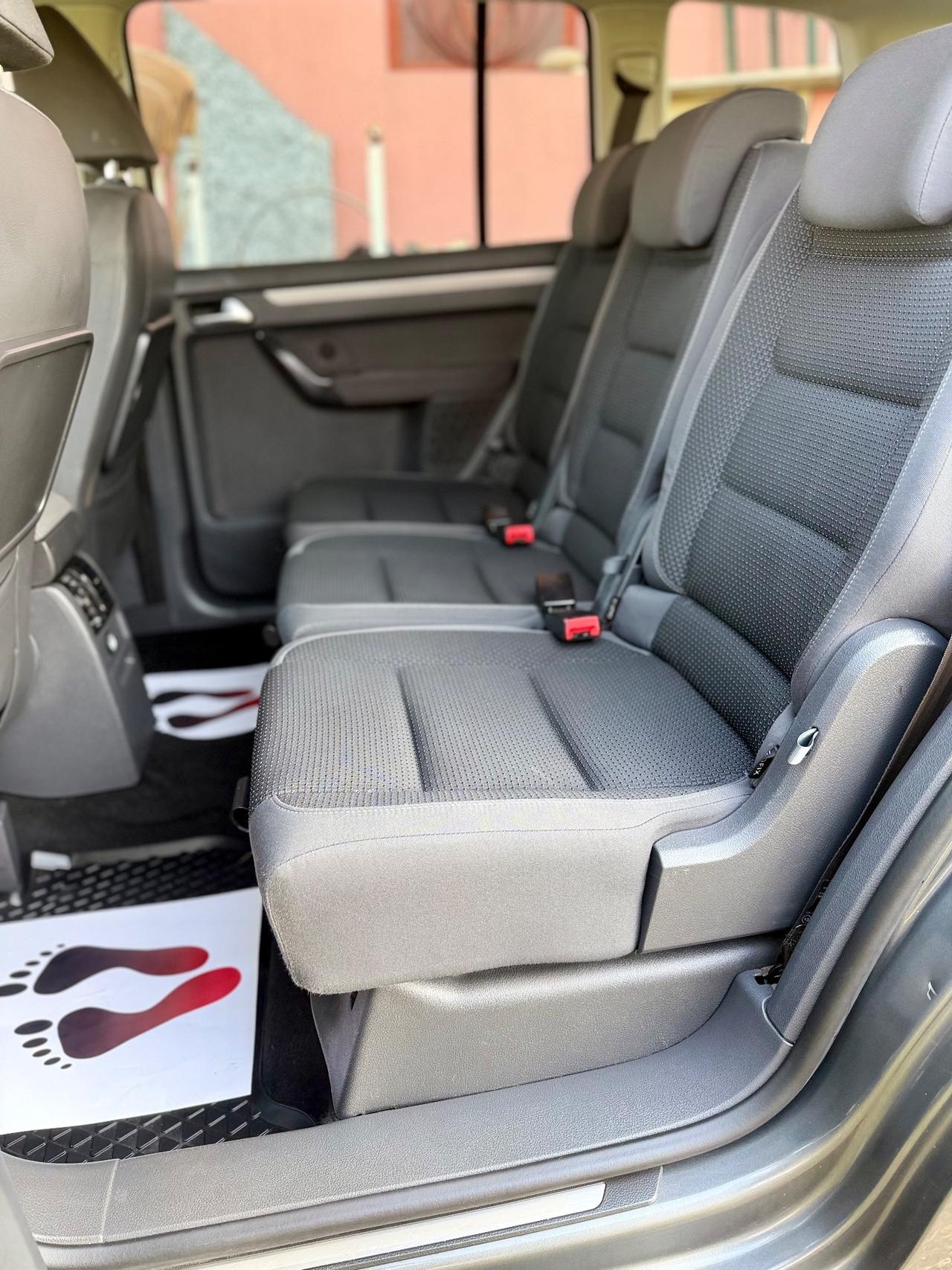 Volkswagen Touran 2012 1.6 TDI km 170,000 GARANZIA 12 mesi ! ! !