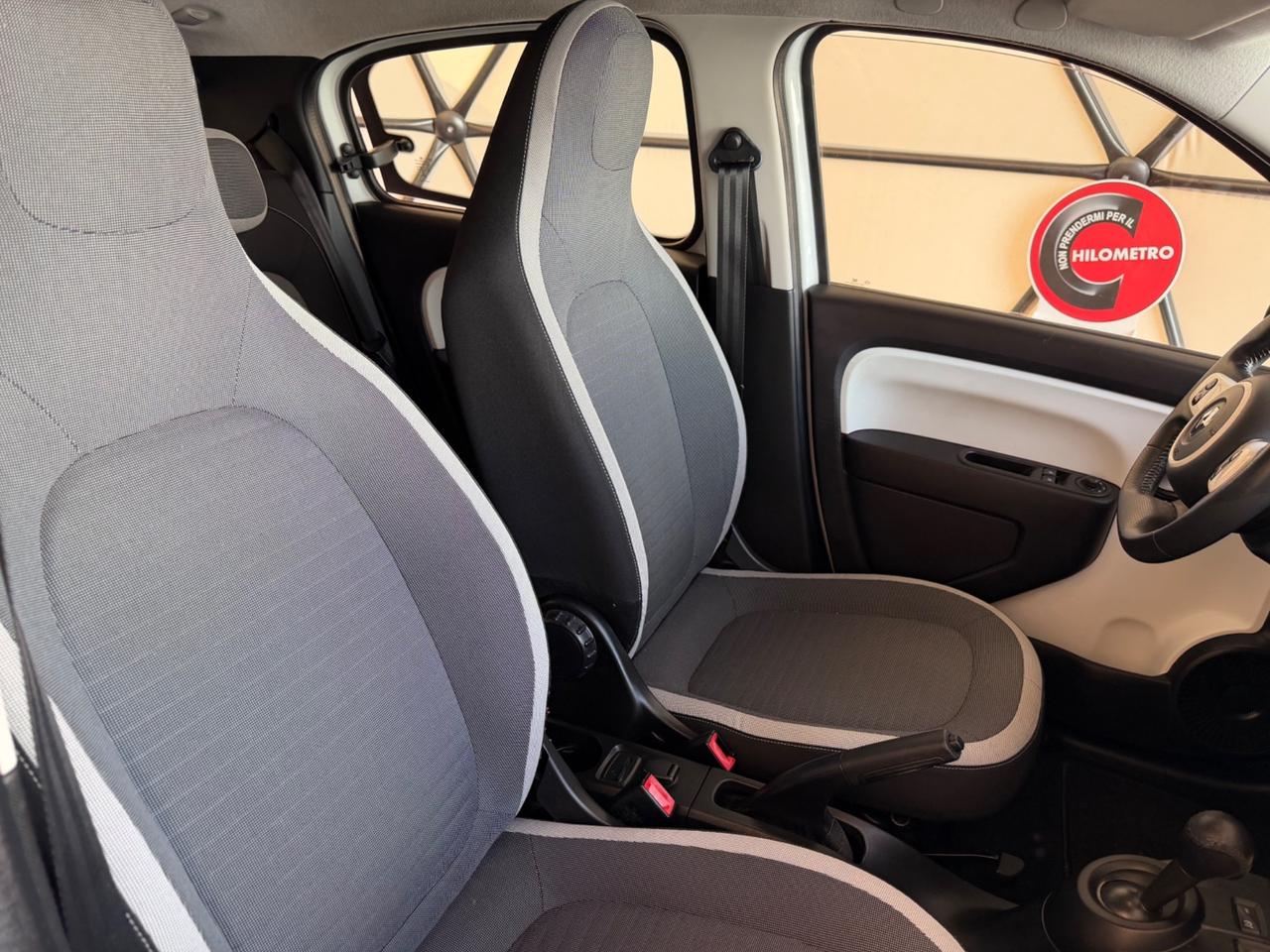 Renault Twingo TCe 90 CV EDC Intens