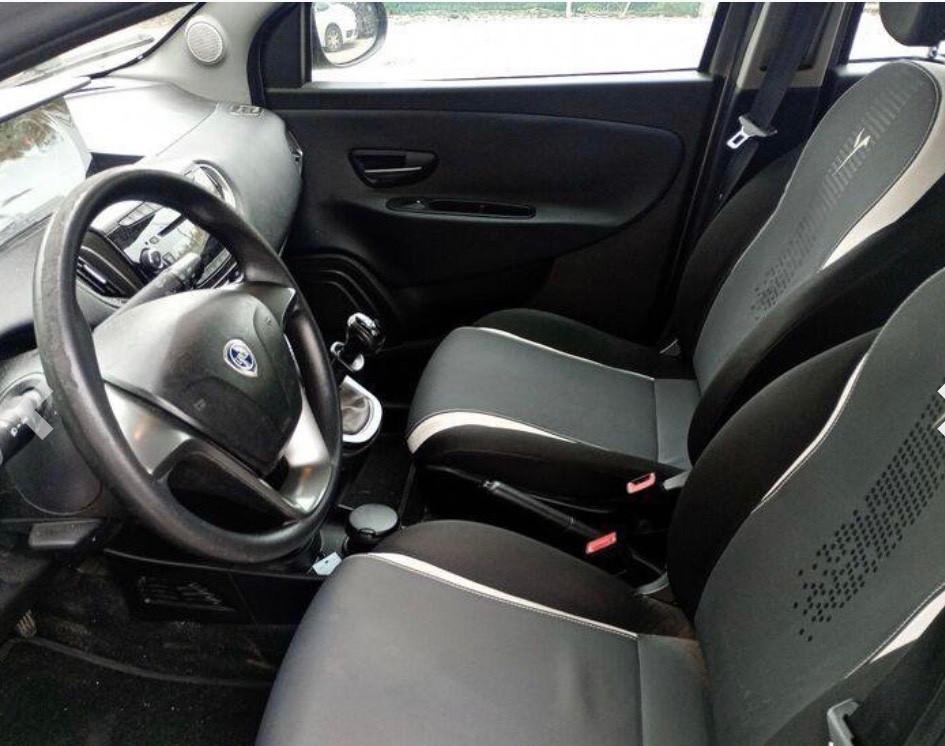 Lancia Ypsilon 0.9 TwinAir 85 CV 5 porte Metano Ecochic Elle