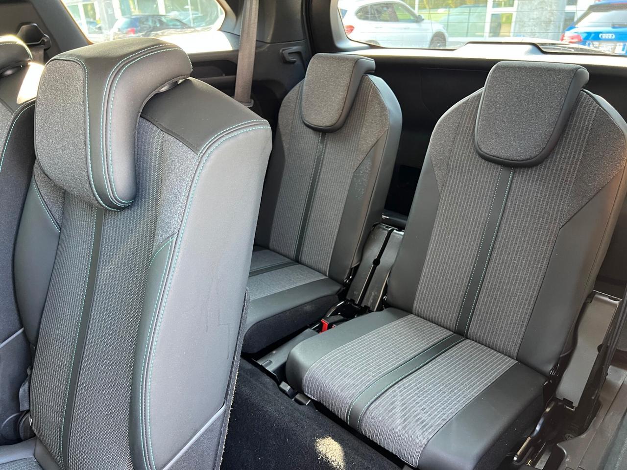 Peugeot 5008 BlueHDi 130 CAMBIO AUTOMATICO