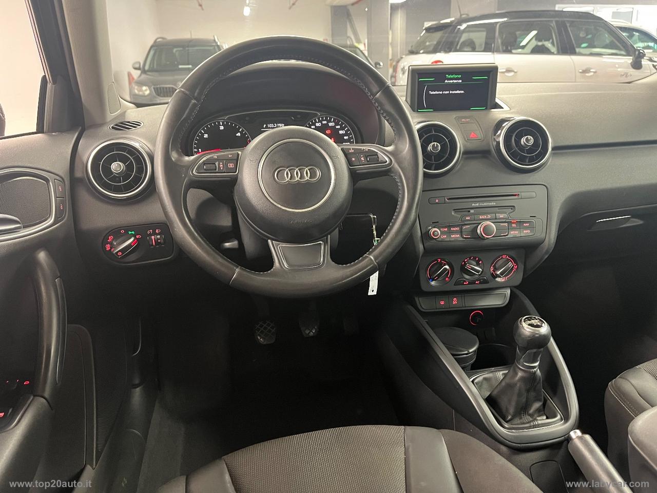 AUDI A1 1.6 TDI 105 CV Attraction