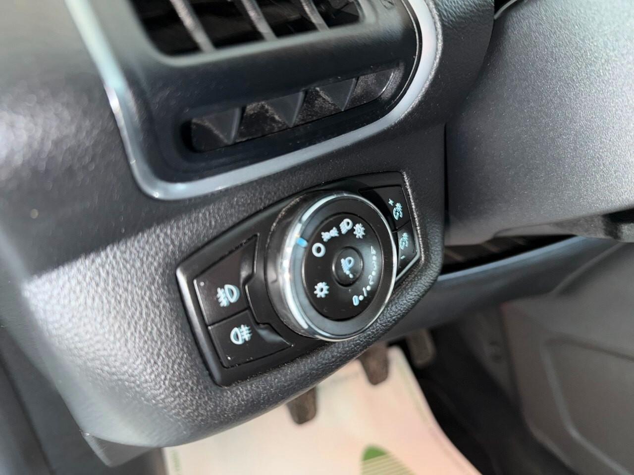 Ford B-Max 1.4 90 CV GPL Titanium