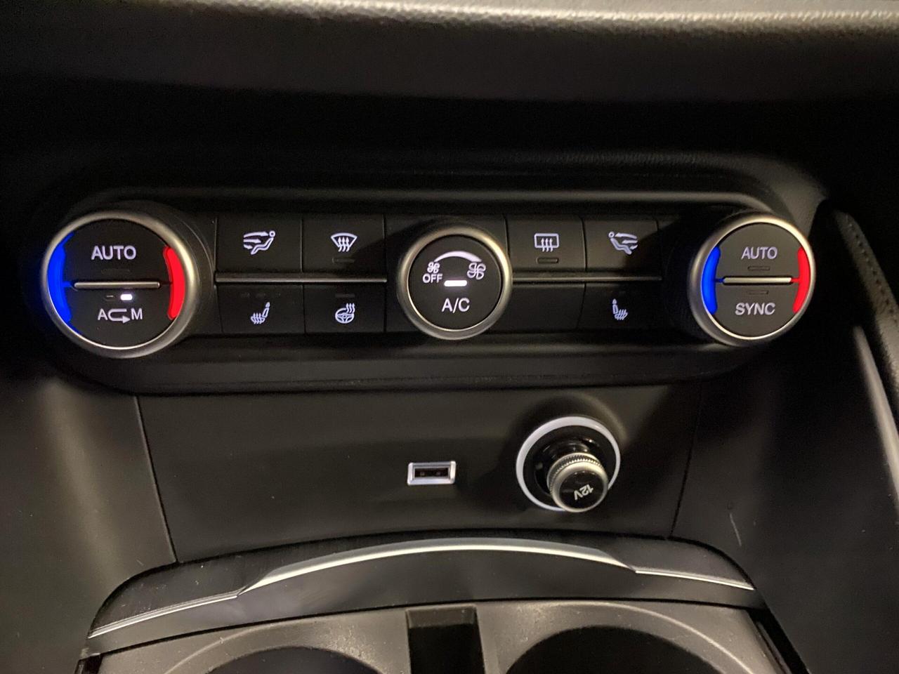 Alfa Romeo Stelvio 2.2 Turbodiesel 160 CV AT8 RWD Sport-Tech