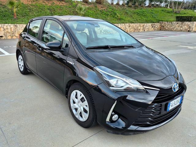 TOYOTA Yaris 1.5 Hybrid 5 porte Business