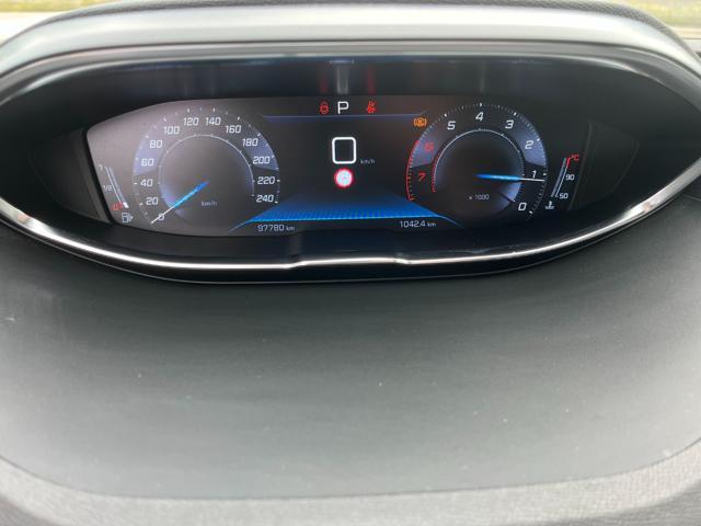 PEUGEOT 3008 PureTech Turbo 130 S&S EAT8 Allure