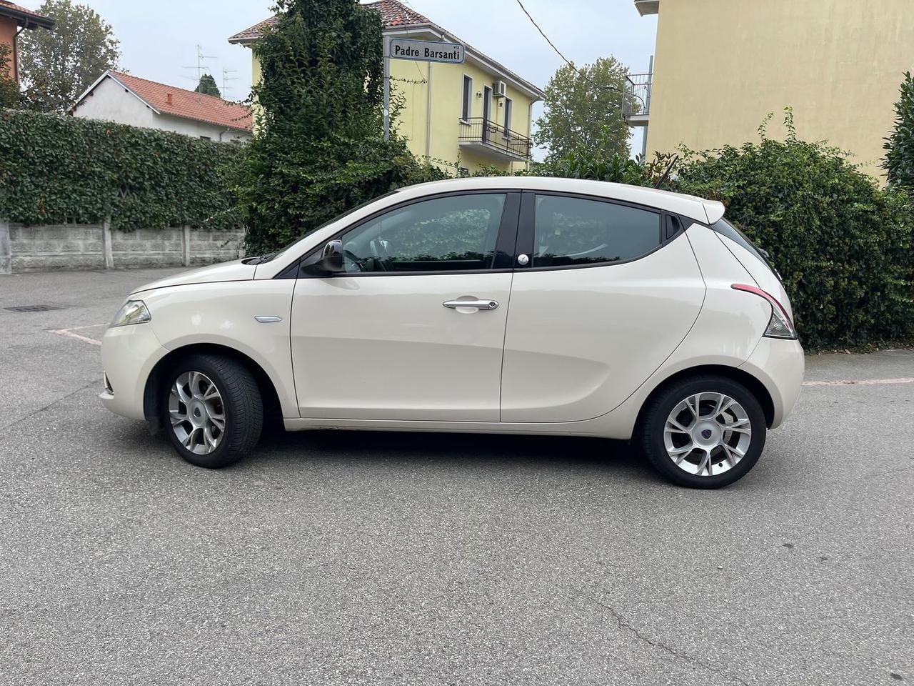 Lancia Ypsilon Opening Edition 1.2 #7630
