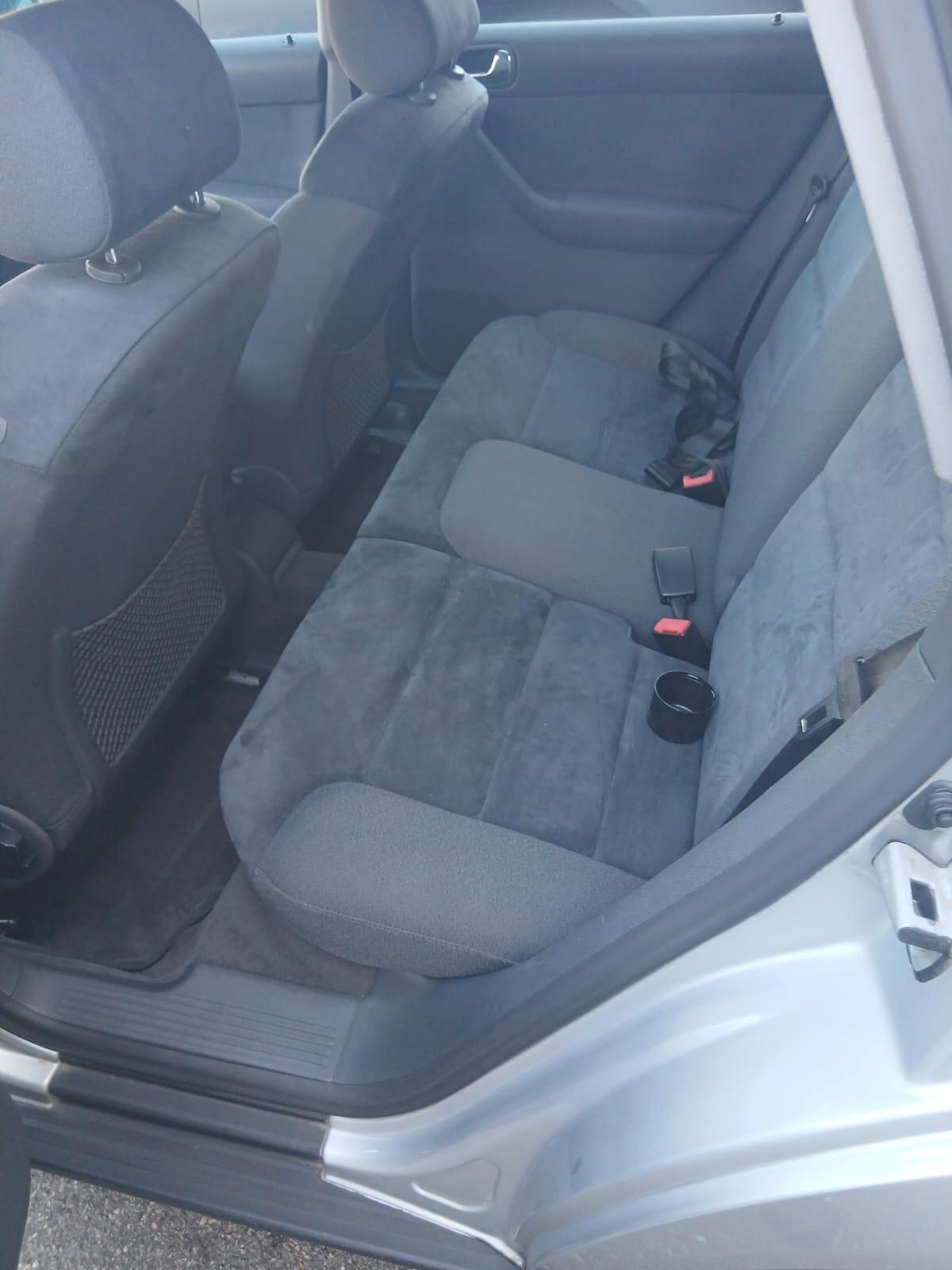 Audi A3 1.8 turbo 20V cat 5p. Attraction