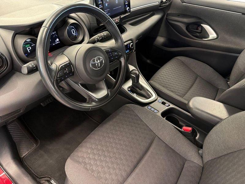 Toyota Yaris Hybrid Trend MY21