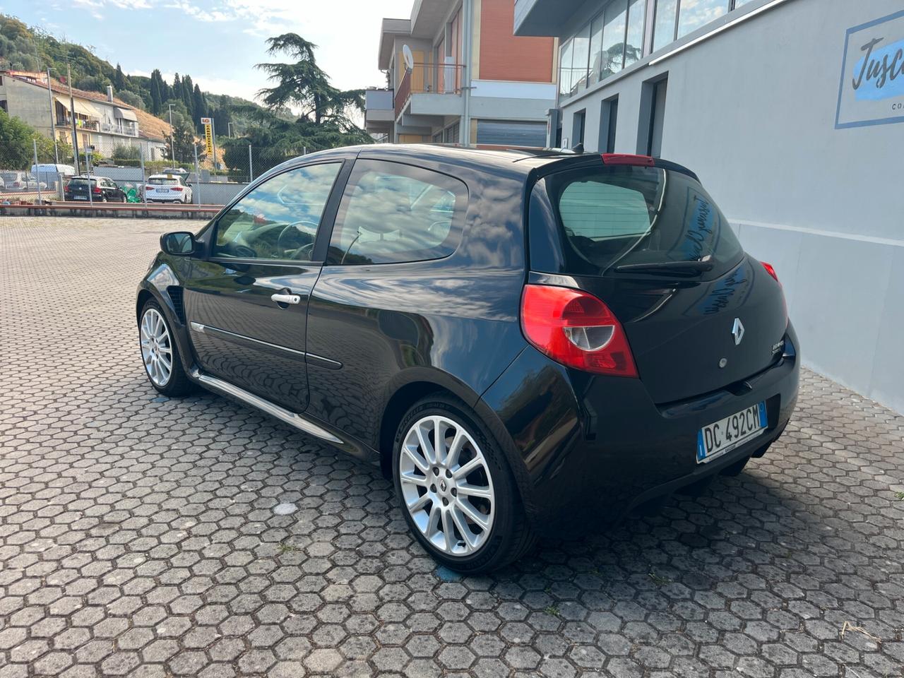 Renault Clio RS 2.0 16V 200CV 3 porte