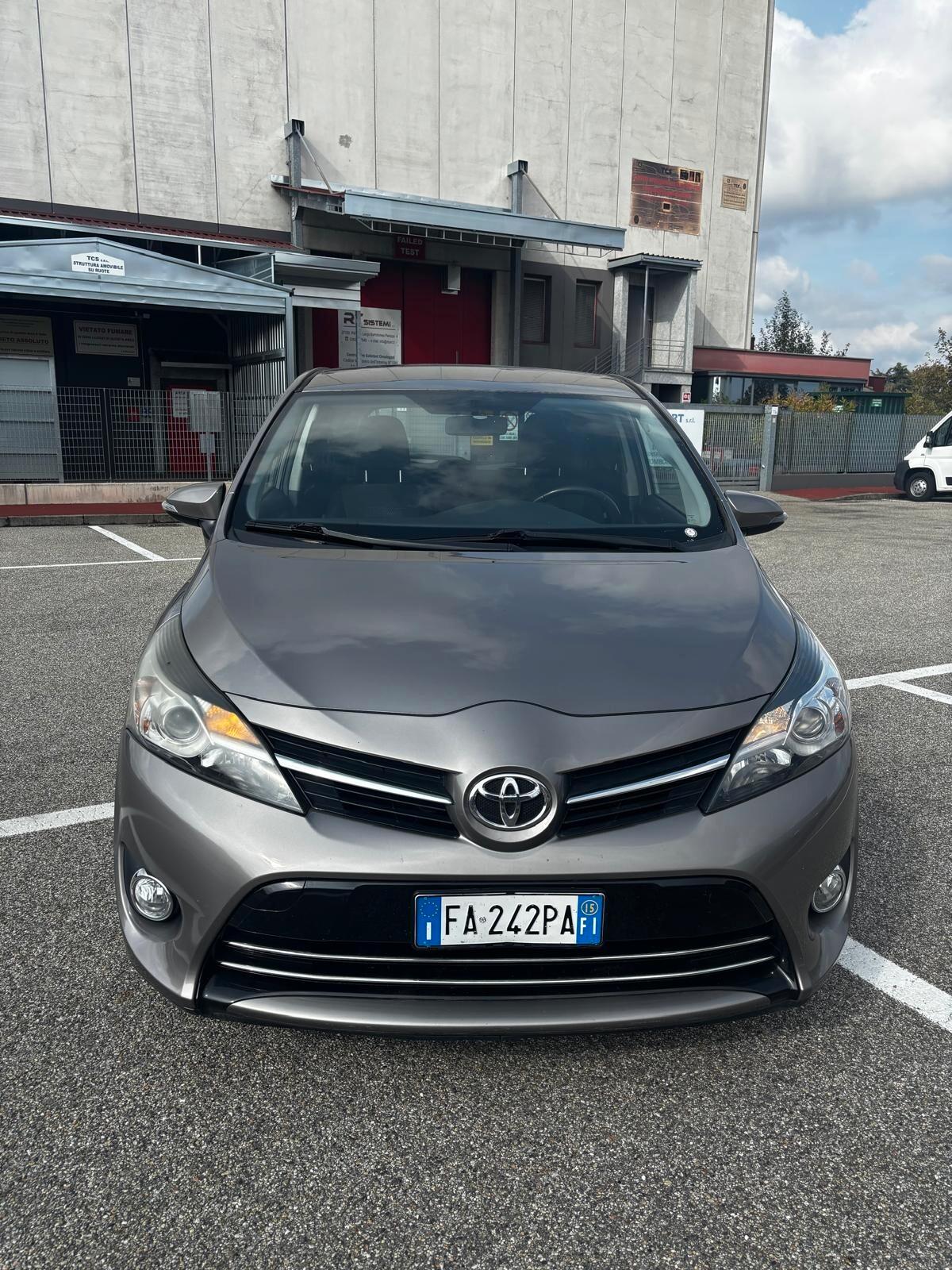 Toyota Verso 1.6 Style BENZINA, KM ORIGIANLI UNICO PROPRIETARIO