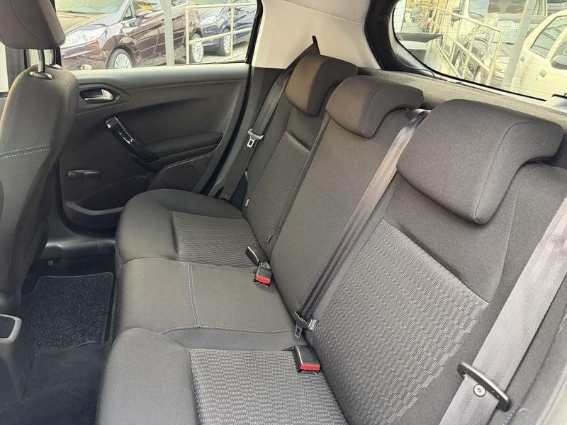 Peugeot 208 208 5p 1.2 puretech Allure 82cv CINGHIA NUOVA