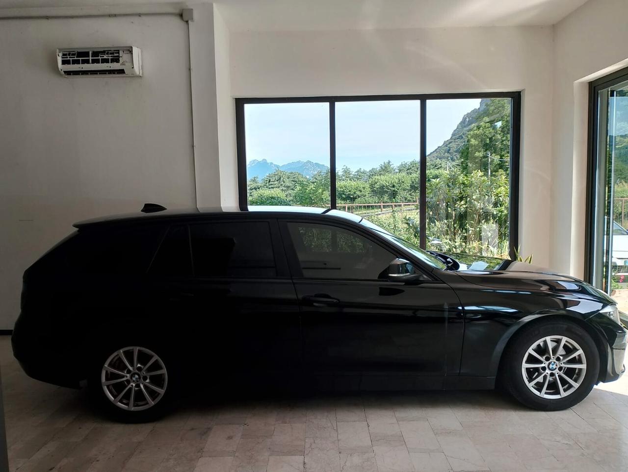 Bmw 316d Touring Sport-Automatico-Navi