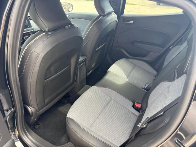 RENAULT Clio TCe 90 CV 5 porte Techno