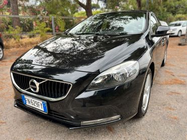 VOLVO V40 2.0 d2 Kinetic my18 - 2018