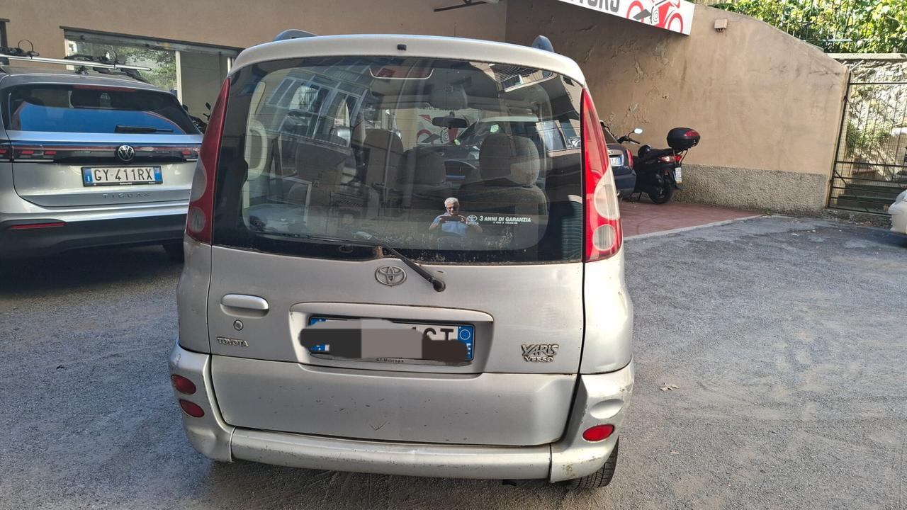 Toyota Yaris Verso