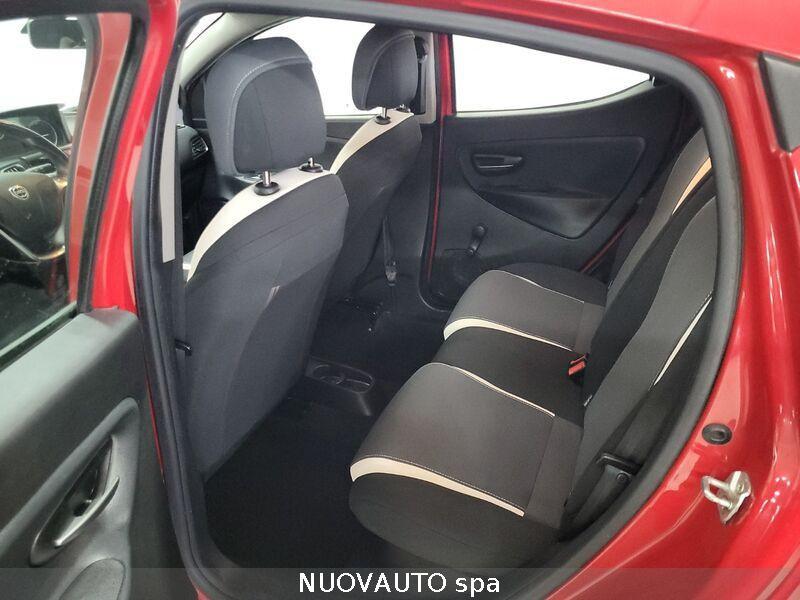 Lancia Ypsilon Ypsilon 0.9 TwinAir 85 CV 5 porte Metano Ecochic Elefantino