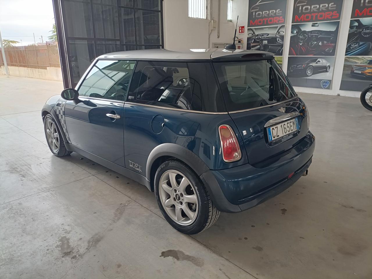 Mini 1.6 16V CV 116 Cooper Checkmate 11/2005