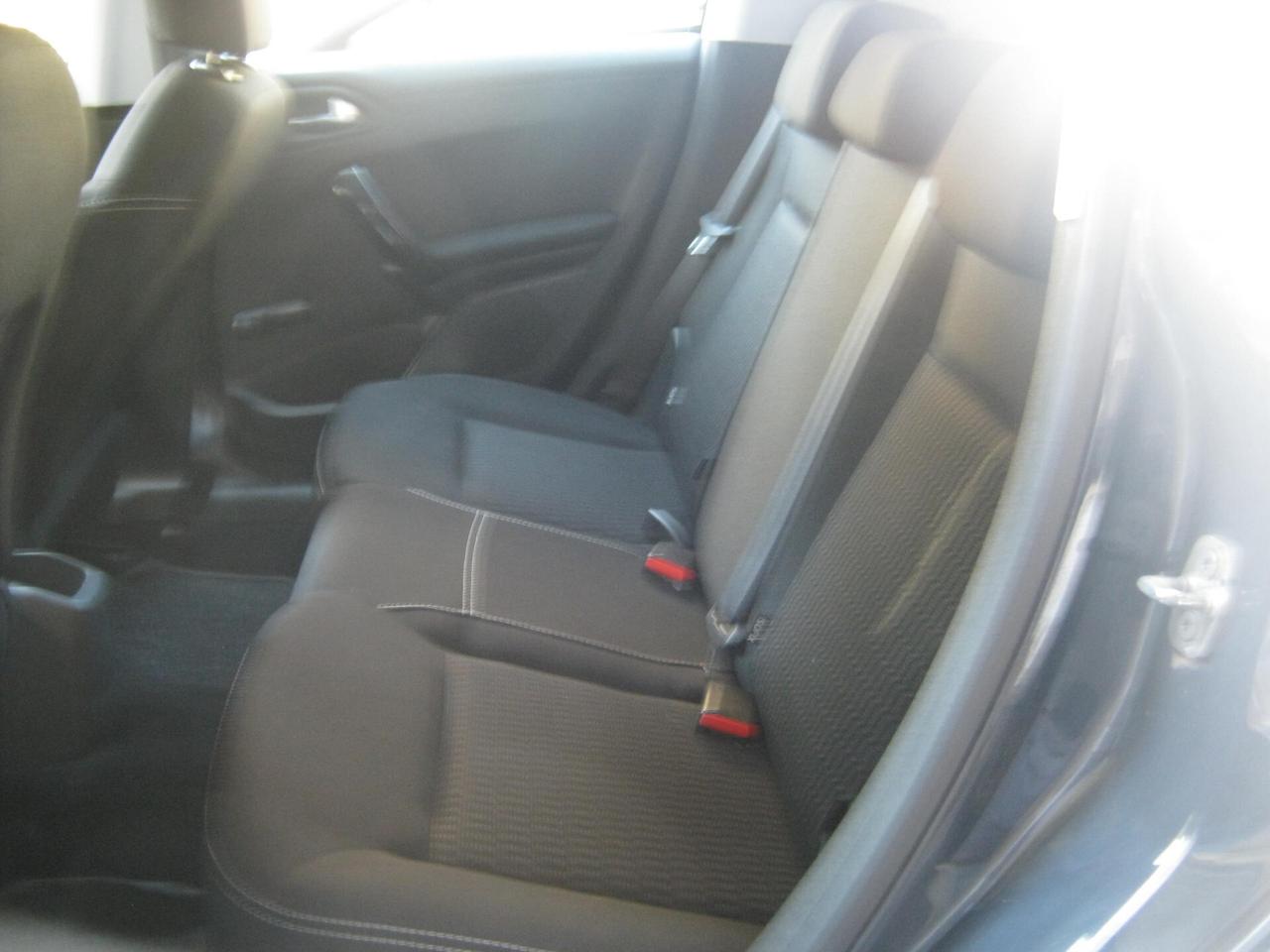 Peugeot 208 1.2 53000 KM AUTOEMILIA