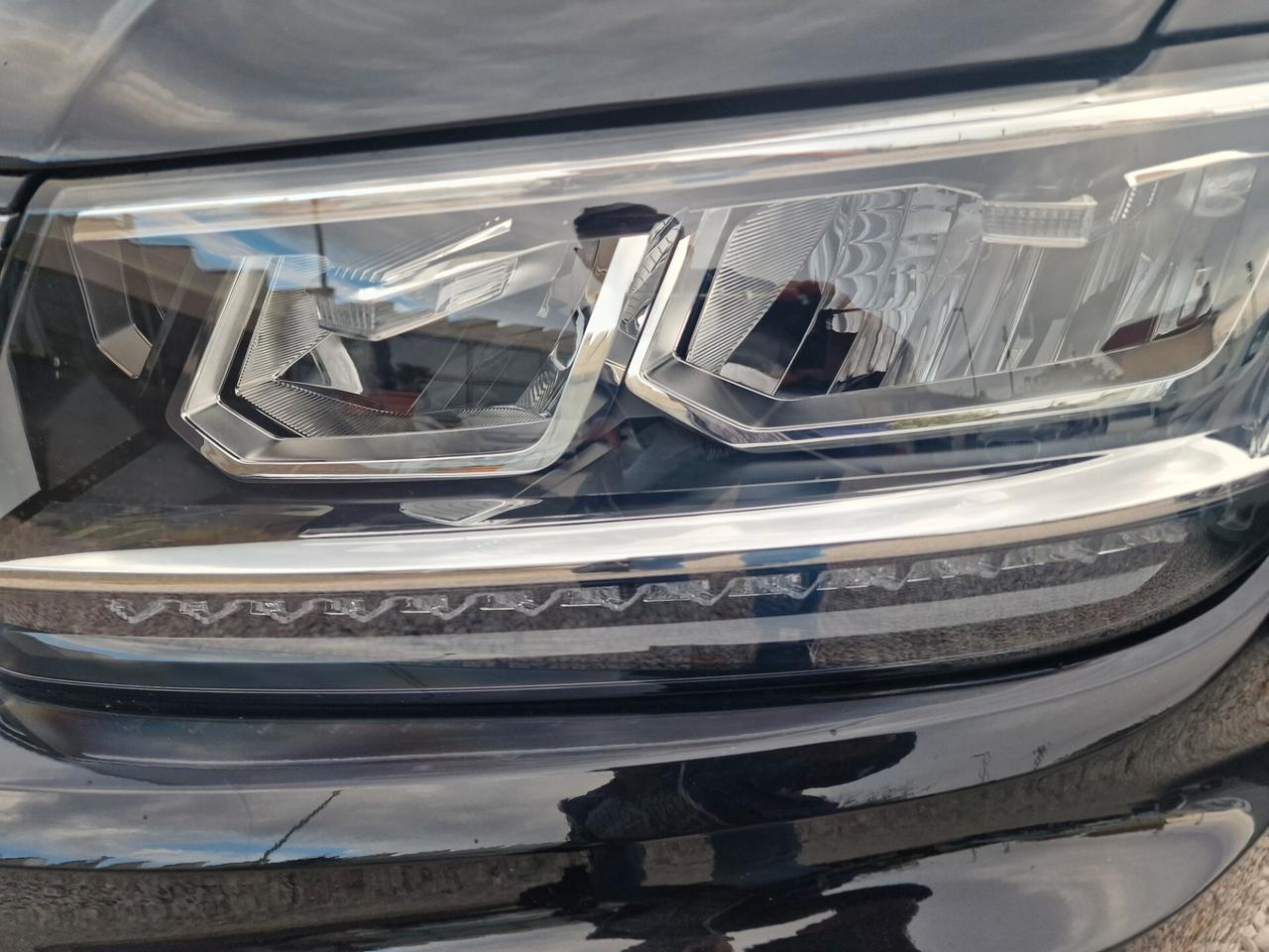 Volkswagen Tiguan 2.0 TDI SCR DSG R LINE