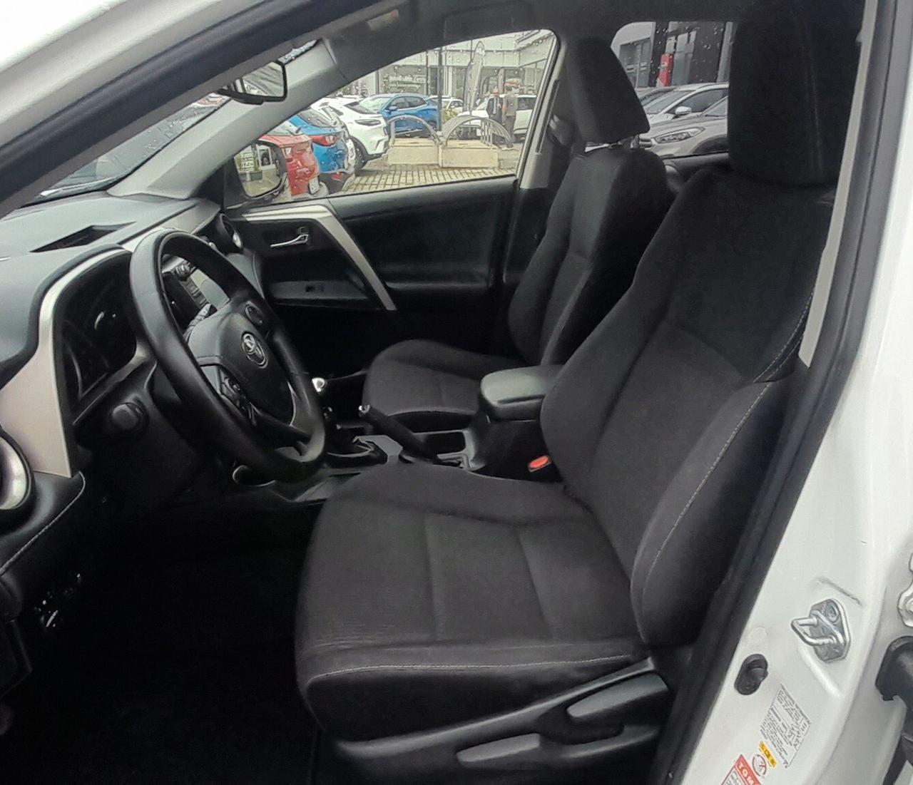 Toyota RAV 4 RAV4 2.0 D-4D 2WD Active