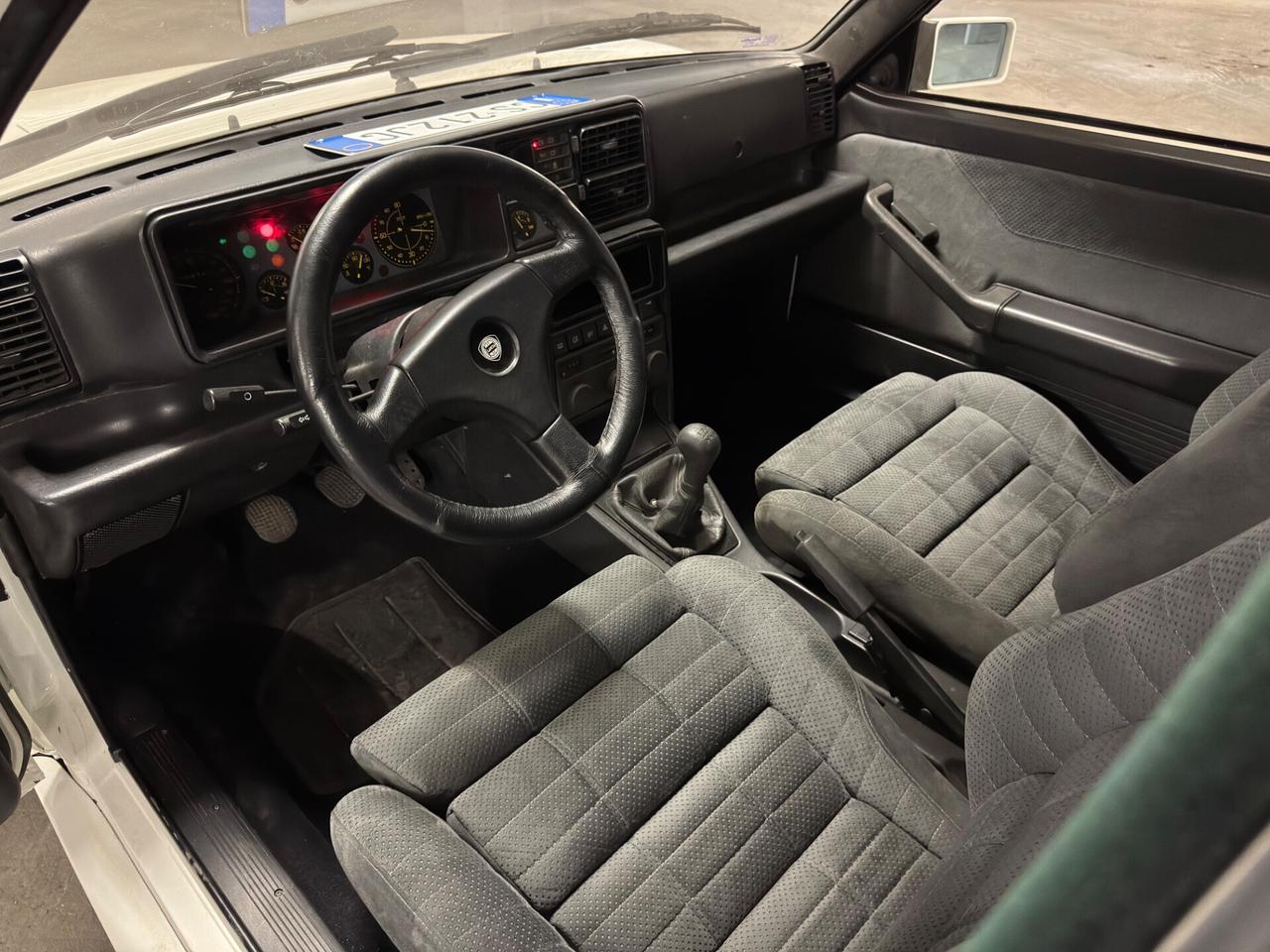 Lancia Delta 2.0i.e. turbo 16V HF integrale