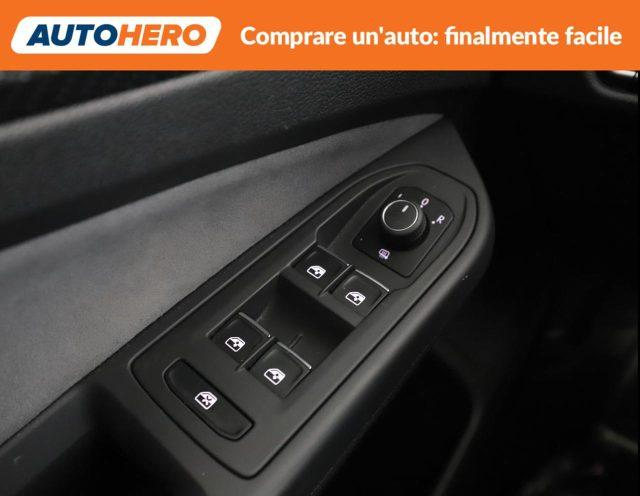 VOLKSWAGEN Golf 1.5 eTSI 130 CV EVO ACT DSG R-Line
