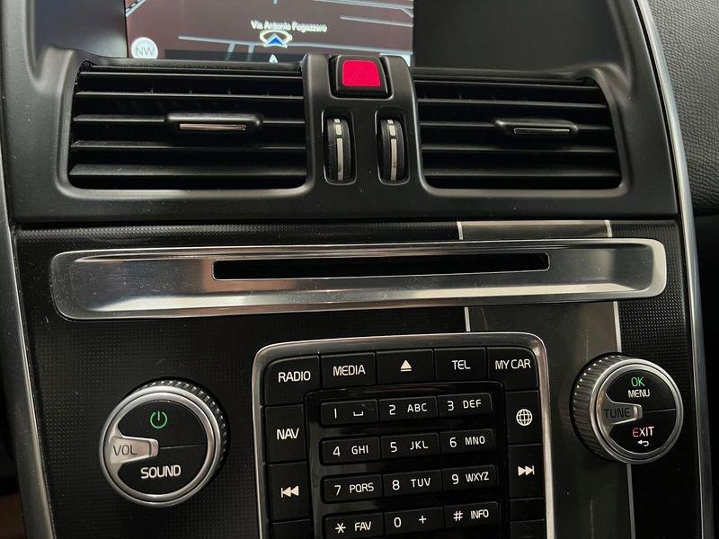 Volvo XC60 D4 190cv Geartronic R-Design Kinetic