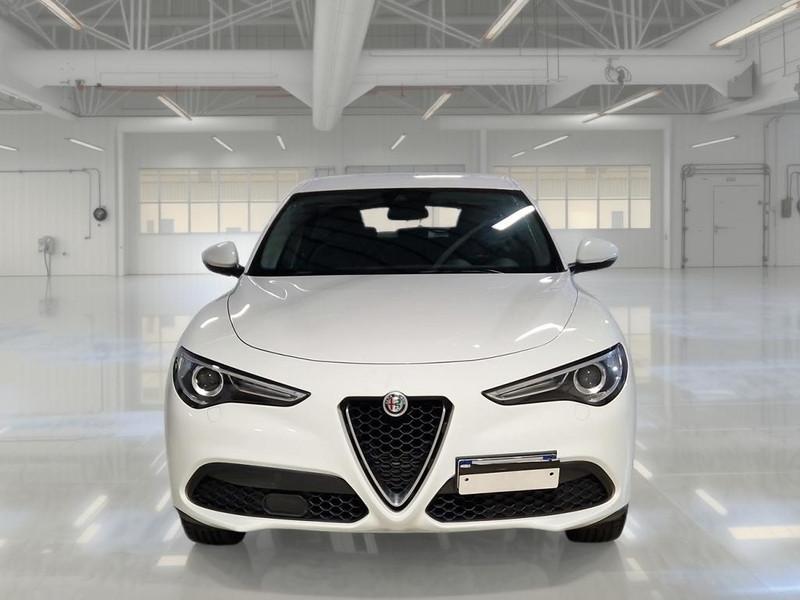 ALFA ROMEO STELVIO 2.2 TURBO DIESEL 160 CV BUSINESS AT8 RWD SUV