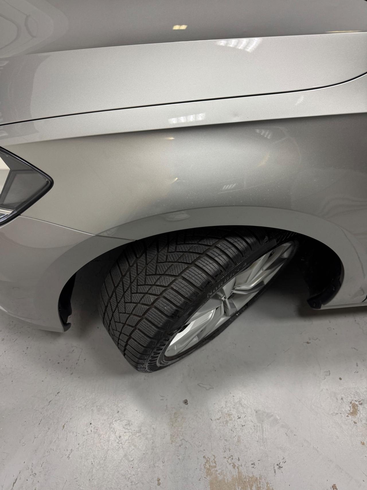 Volkswagen Golf 1.6 TDI 115 CV 5p. Highline BlueMotion Technology