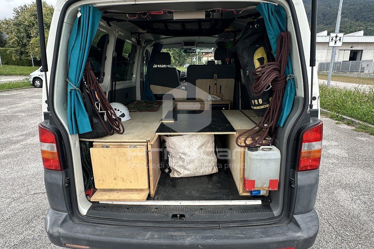 VOLKSWAGEN Transporter 2.5 TDI/130CV PC Kombi