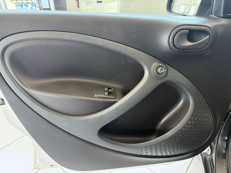 smart forfour 70 1.0 Youngster