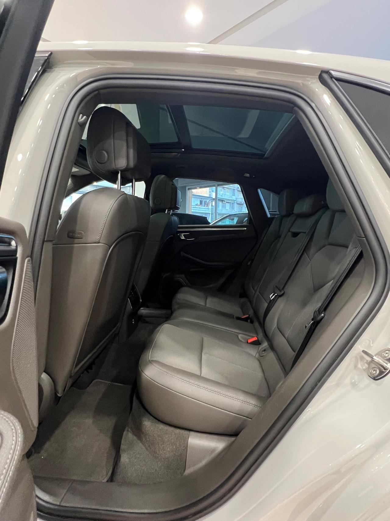 Porsche Macan 2.0 T