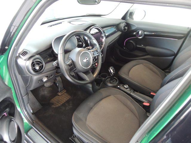 MINI Cooper 1.5 Cooper Essential 5 porte