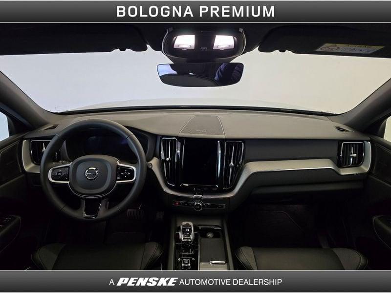 Volvo XC60 XC60 B5 AWD automatico Plus Dark