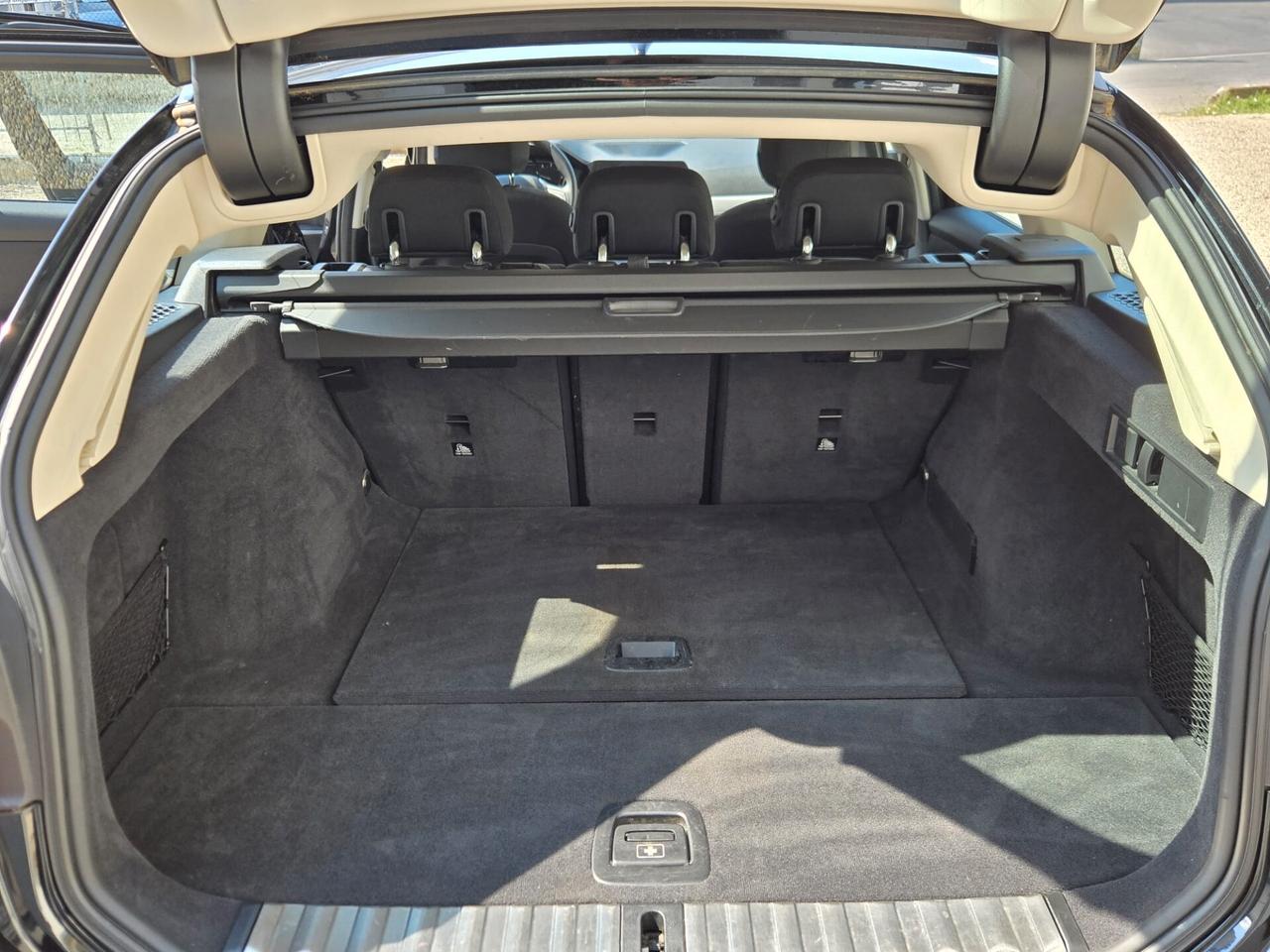 Bmw 320d xDrive Touring Business Advantage