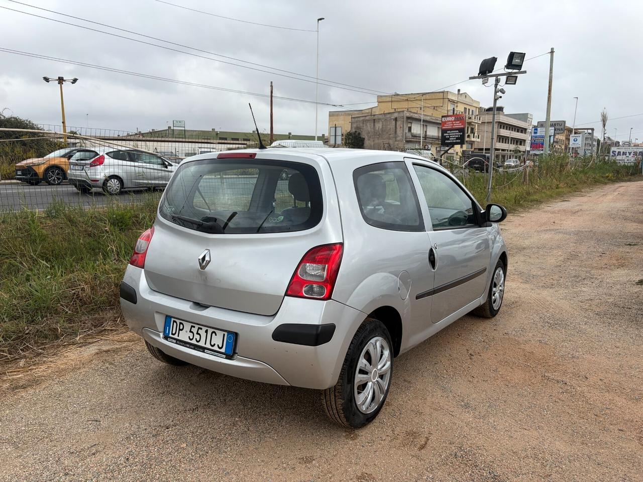 RENAULT TWINGO 1.2 58CV ADATTA NEOPATENTATI