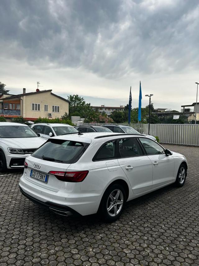 AUDI A4 Avant 30 TDI/136 CV S tronic Business