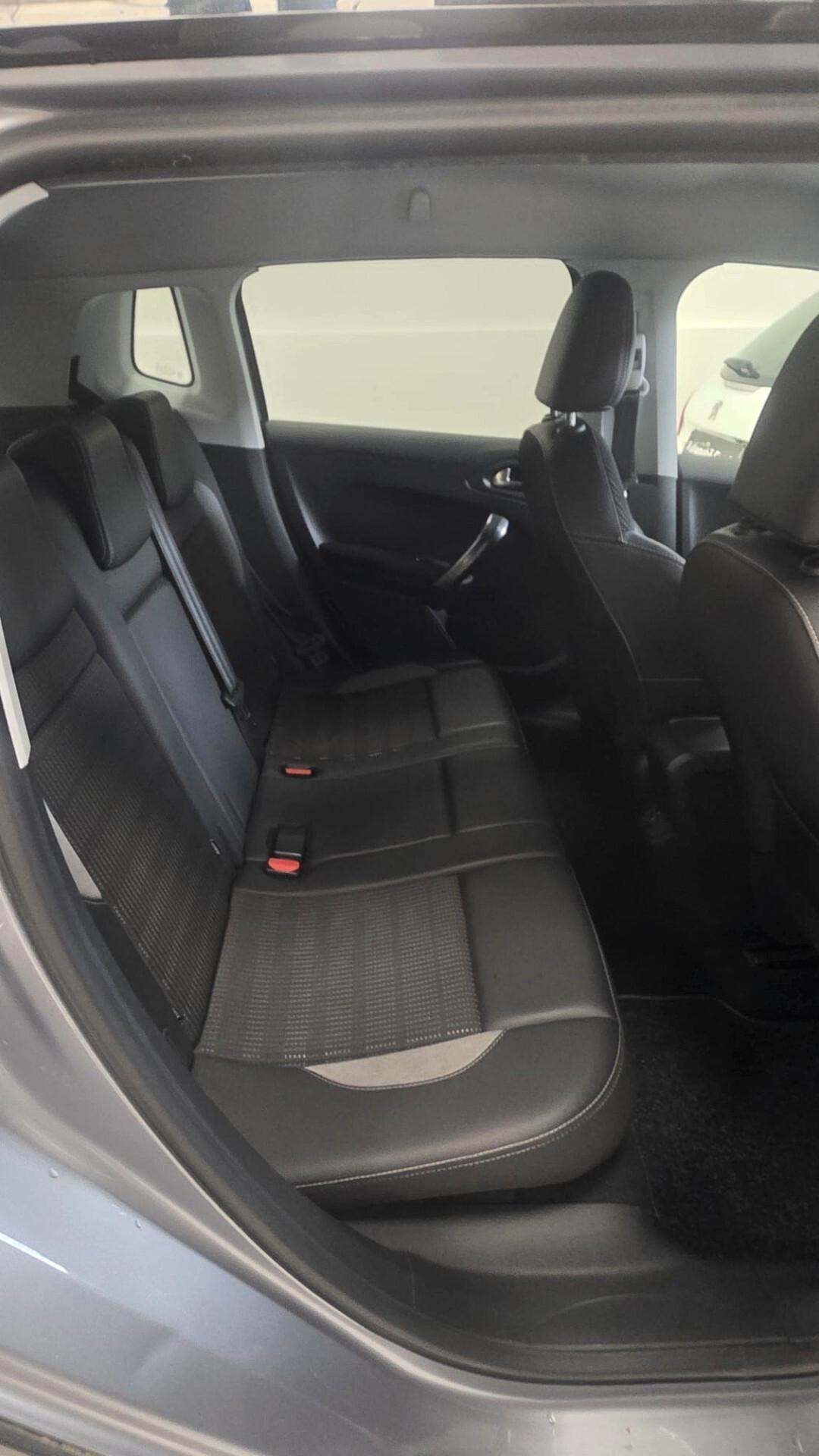 Peugeot 2008 BlueHDi 100 Allure