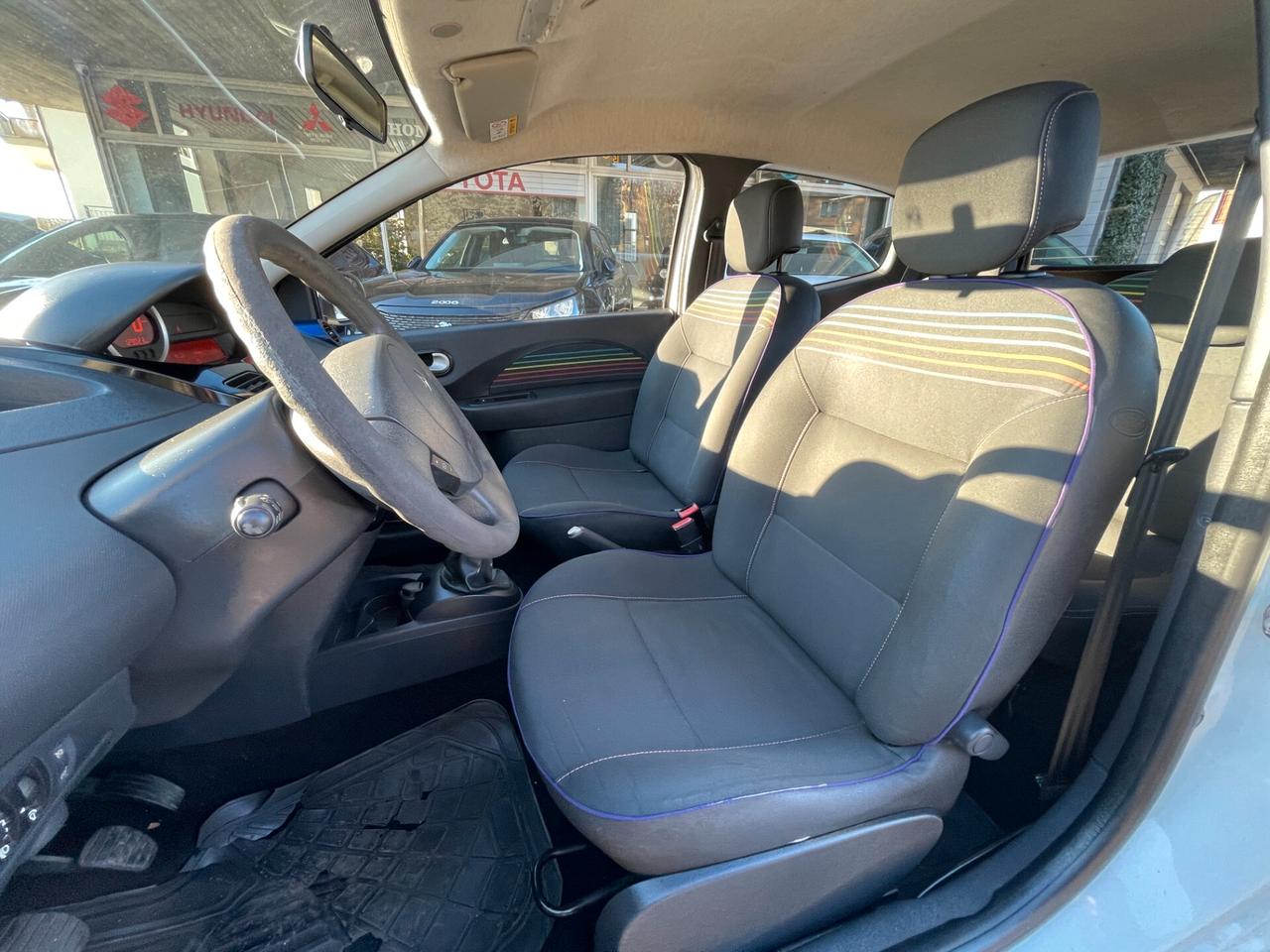 Renault Twingo 1.2 16V Live