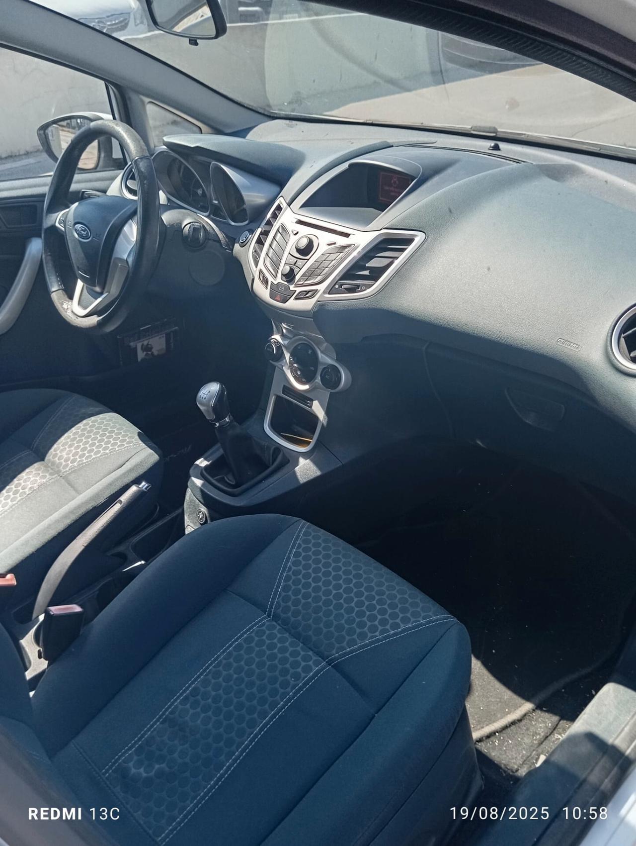 Ford Fiesta 1.4 5 porte Bz.- GPL Titanium