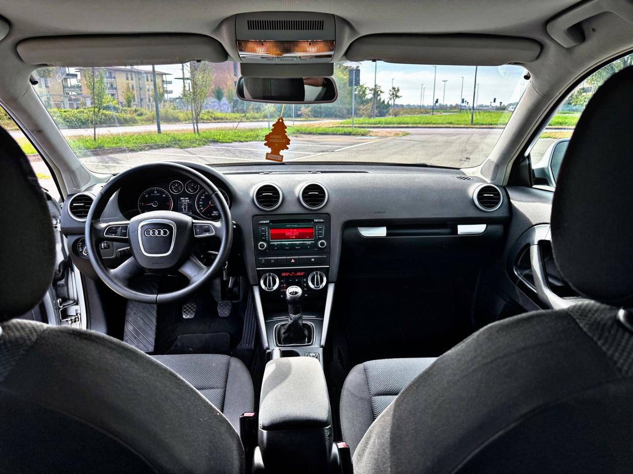 Audi A3 1.6 TDI 105 CV CR Attraction