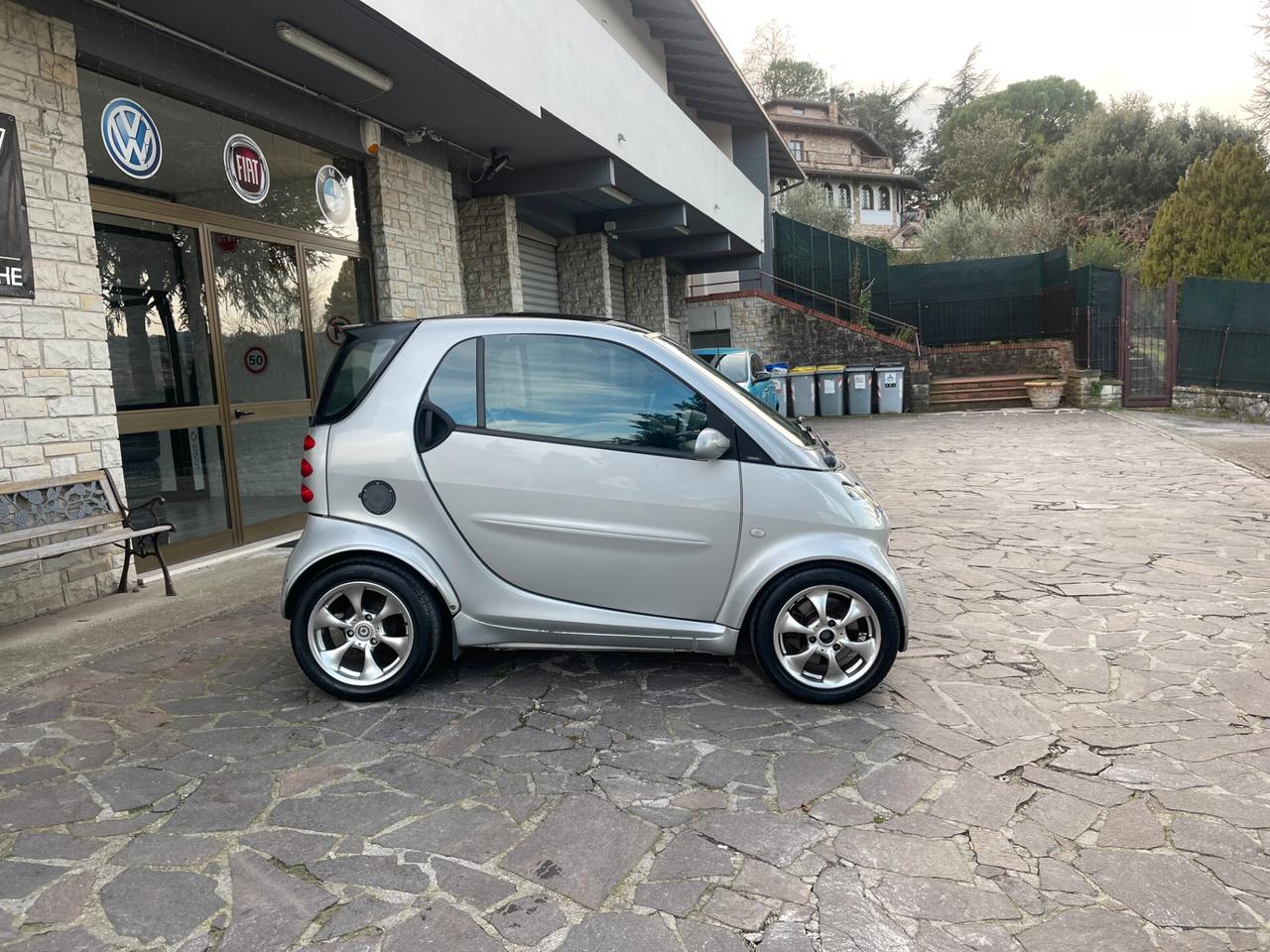 Smart ForTwo 700 coupé passion (45 kW) NEO PATENTATI